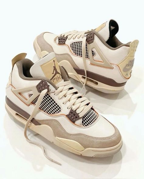 Air Jordan 4