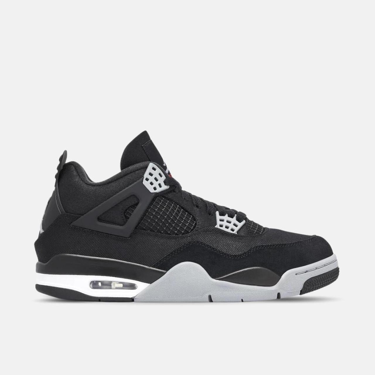 Dark Air Jordan 4