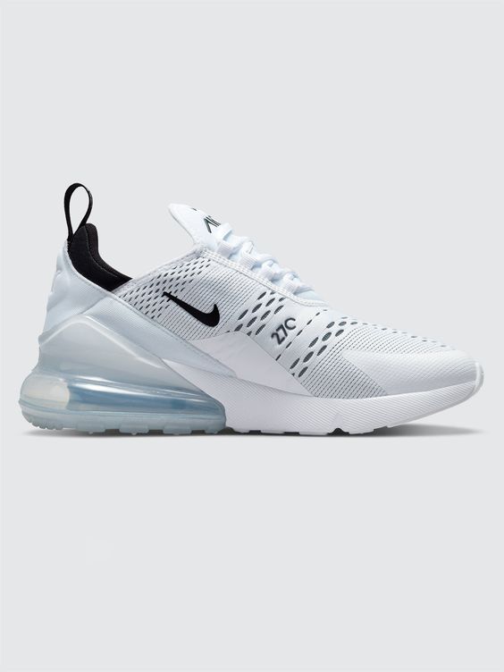 Nike 270.