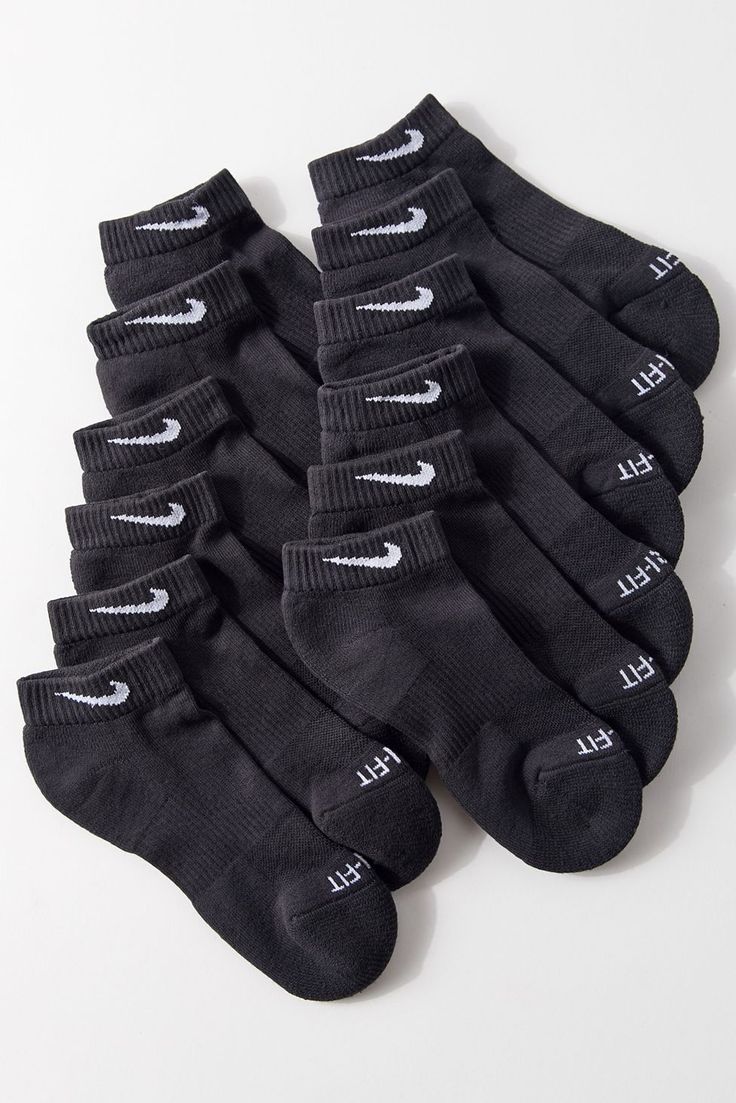 5 pairs Nike socks